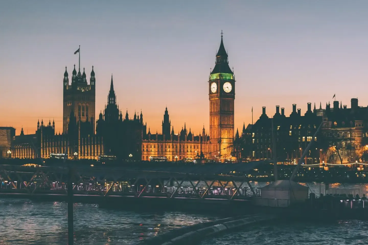 Complete guide to moving to Dubai from the UK